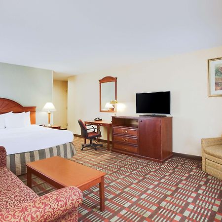 La Quinta Inn By Wyndham Queens Nova Iorque Exterior foto