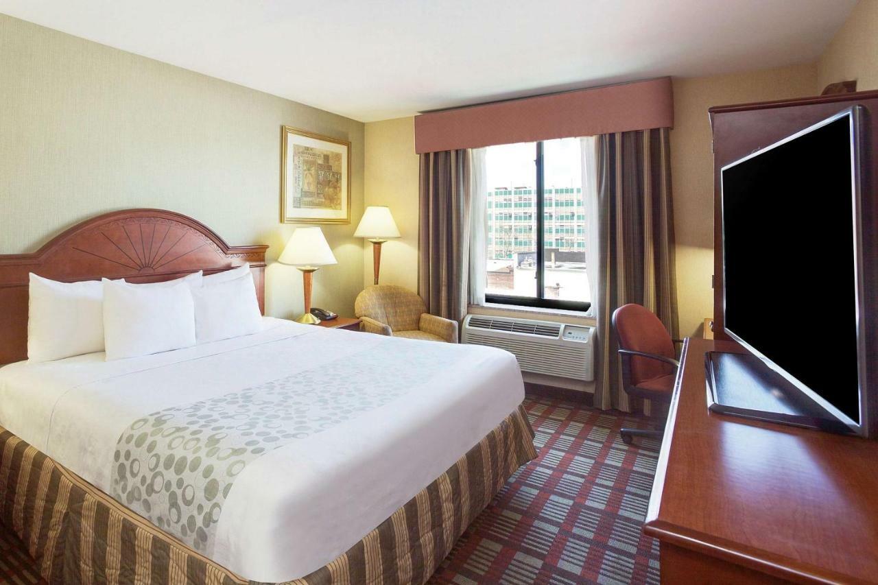 La Quinta Inn By Wyndham Queens Nova Iorque Exterior foto